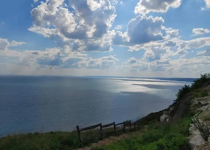 July Morning Seaside 3*