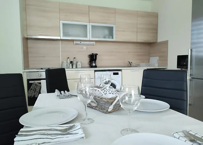 July Morning Seaside 3*