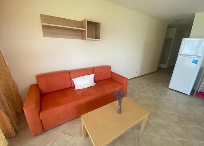 July Morning Seaside Aparthotel