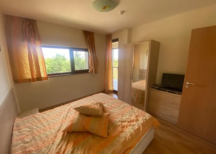 July Morning Seaside Aparthotel Kavarna