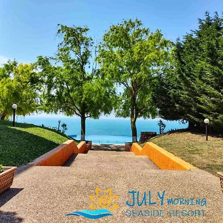 July Morning Seaside Apart-hotel