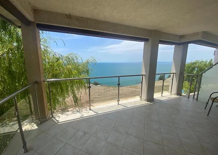 Апартхотел комплекс джулай морнинг сисайд Каварна